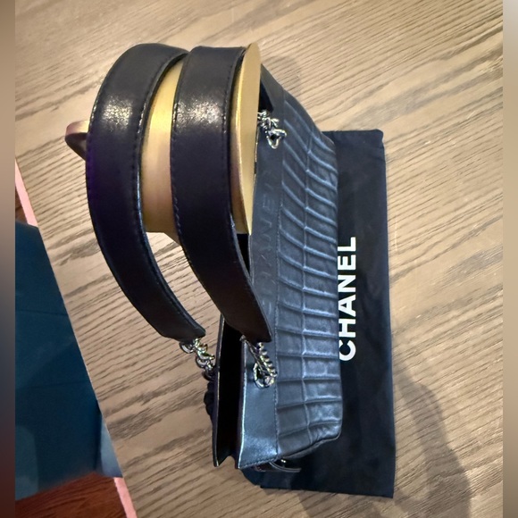 CHANEL ~ black leather LAX VERTICAL QUILTED Chain Clutch Shoulder Bag - Picture 4 of 10